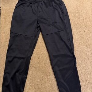 Black Fleece men’s pant